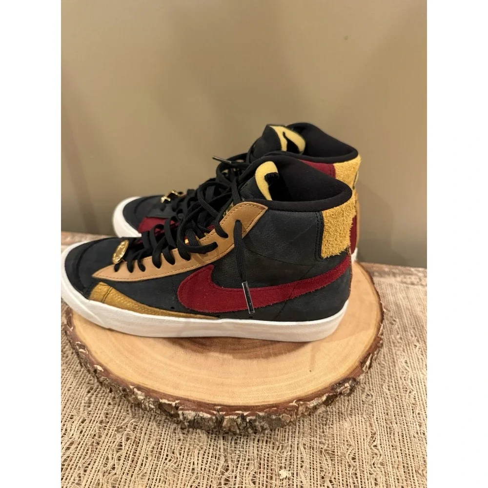 NIKE WOMEN'S BLAZER MID 77 QS DOROTHY GATERS Sz 7‎ Chicago